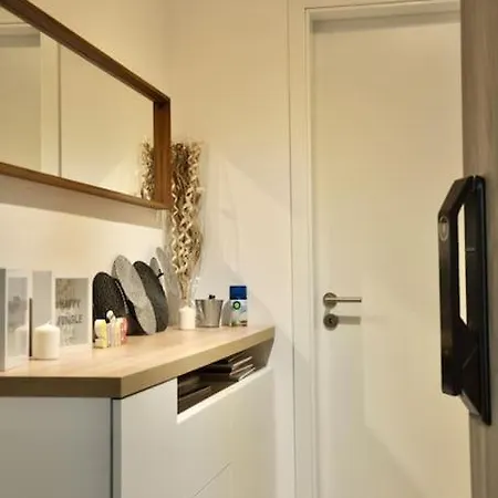 New In - Free Parking Apartament *