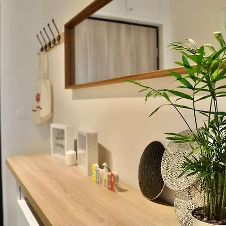 New In - Free Parking Apartament *