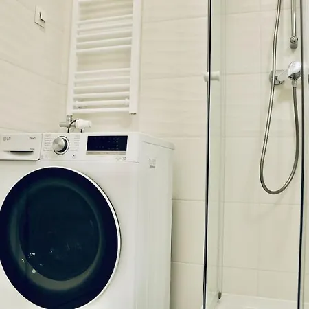 New In - Free Parking Budapešť